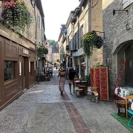 Chambre Calme Au Coeur D'Ussel Ussel  Εξωτερικό φωτογραφία