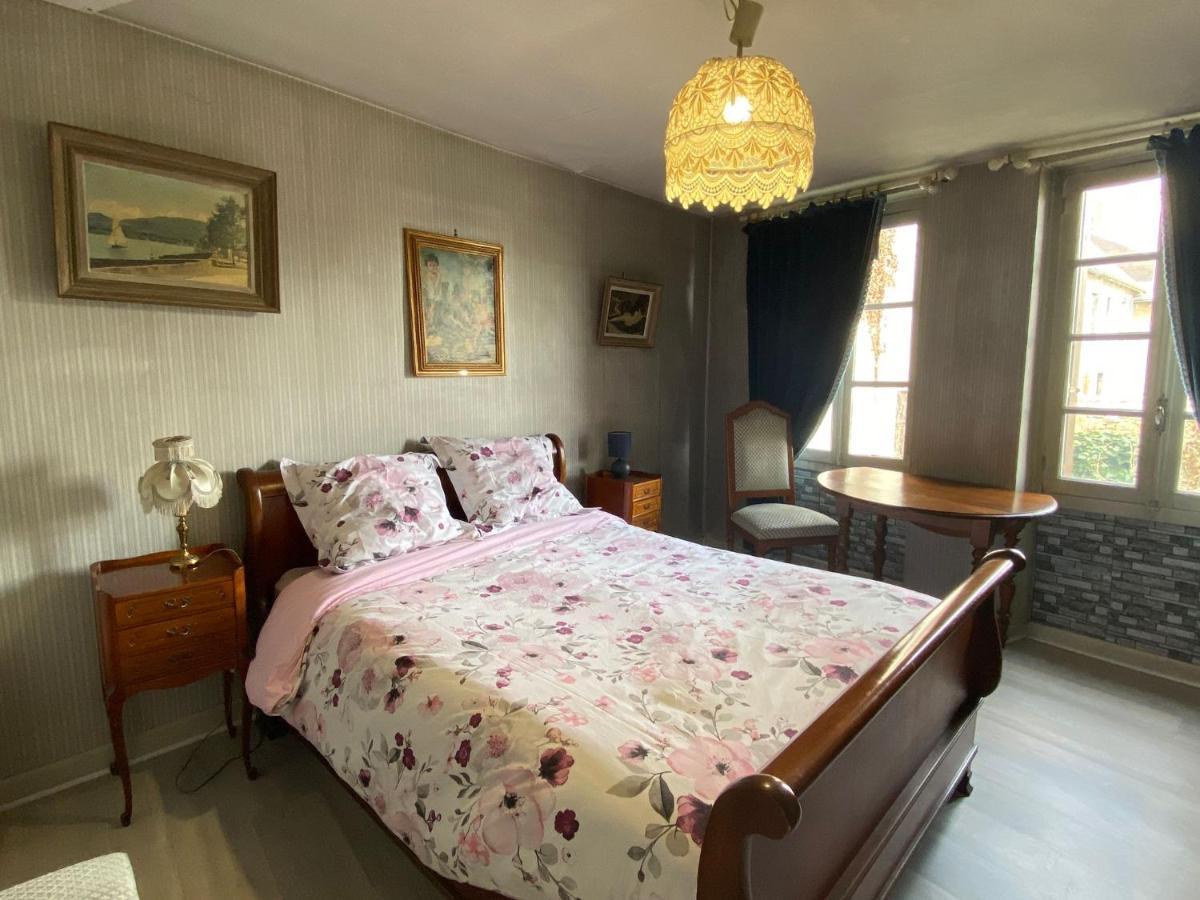 Chambre Calme Au Coeur D'Ussel Ussel  Εξωτερικό φωτογραφία